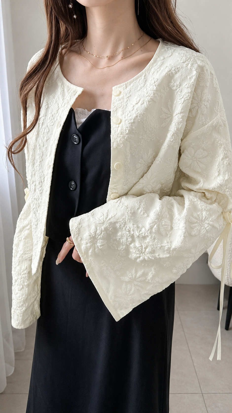 Chaqueta con cordón de encaje